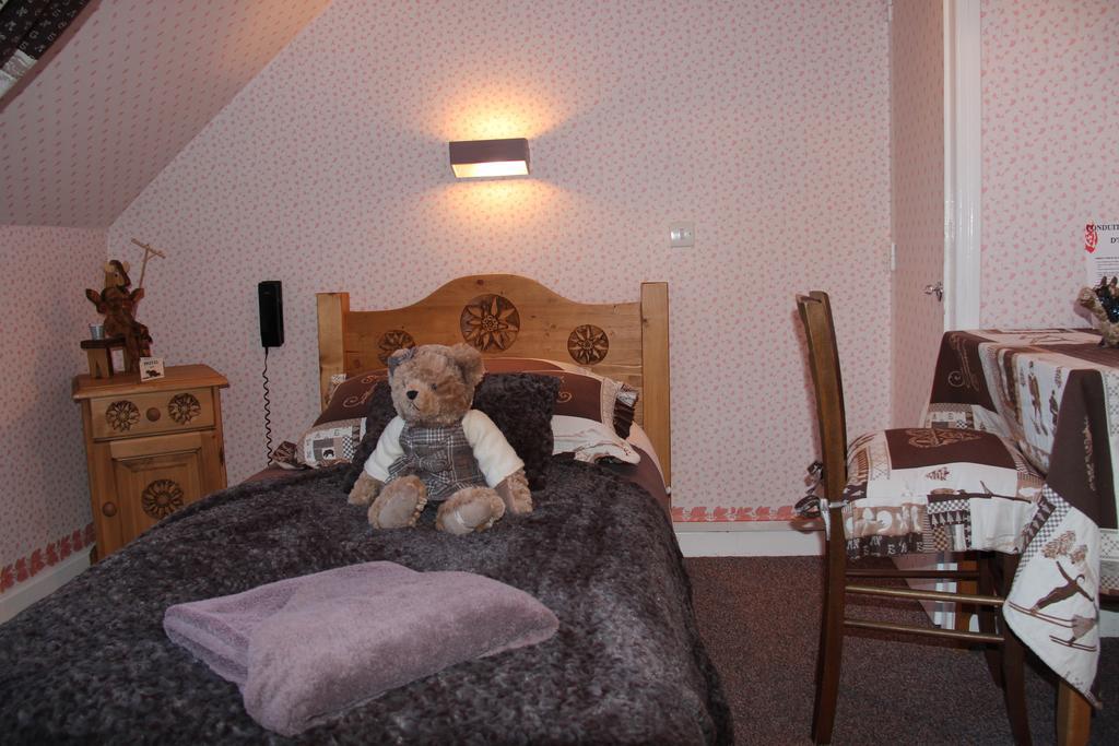 Hotel La Tapia Отран Стая снимка