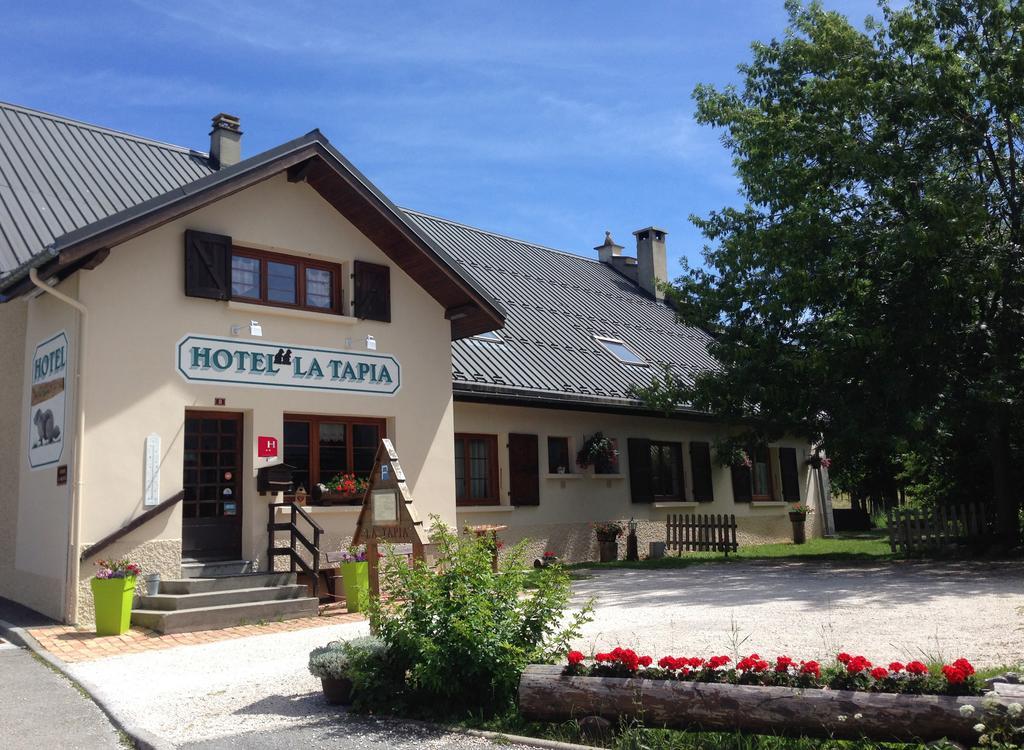 Hotel La Tapia Отран Екстериор снимка